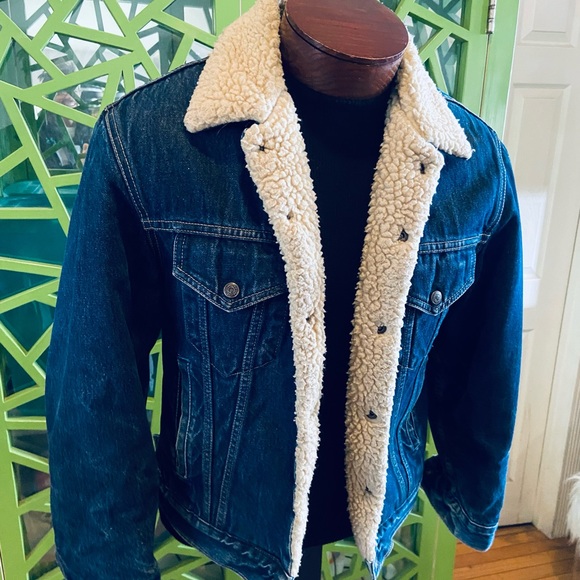 Levi’s Vintage Denim Sherpa Trucker Jacket 71500-04 - Small - Picture 2 of 7